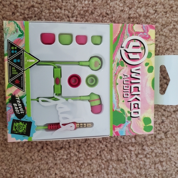 Wicked Audio Jade Earbuds - Kiwi/Bubblegum WI-3052- Comes with Travel Bag - NEW - Picture 2 of 5